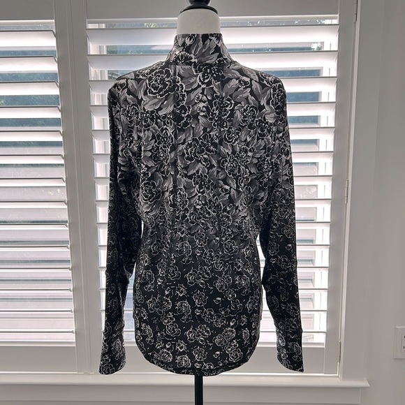 JOE FRESH Active Women’s Black White Ombré Floral Gym Zip Up Jacket, Long Sleeve - Picture 3 of 12